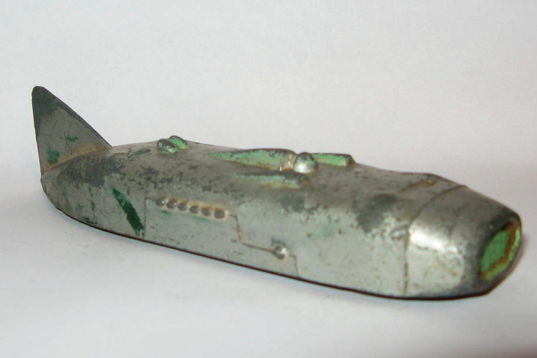 23Sg Streamlined Racing Car.jpg